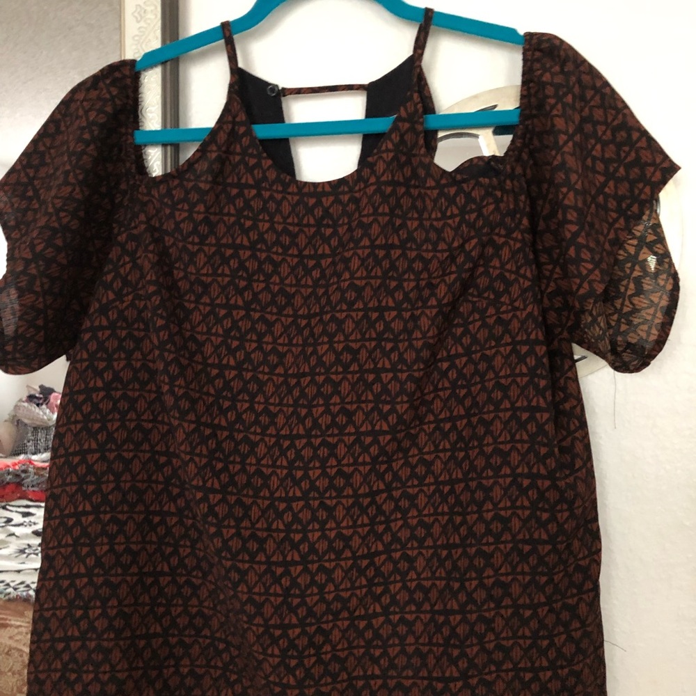 APT 9 brown and black blouse